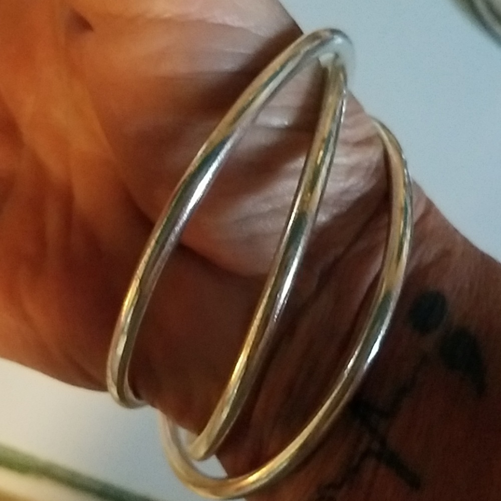 Silver bangles - Picture 2 of 4